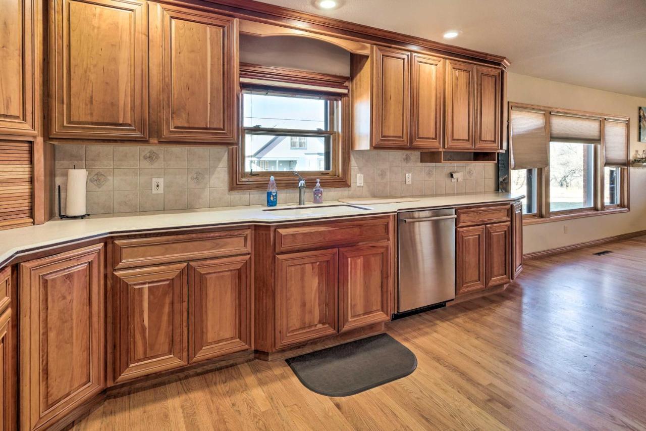 Welcoming Canon City Abode - Walk To River! Екстериор снимка